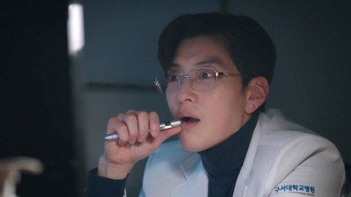 Doctor X: Mafia in White Season 1 Episode 4 - Episode 4