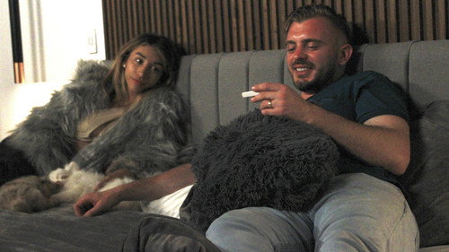 90 Day Fiancé: The Other Way Season 7 Episode 16 - Crikey!