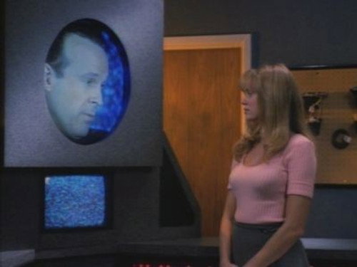Weird Science Season 2 Episode 11 - Circuit Courtship