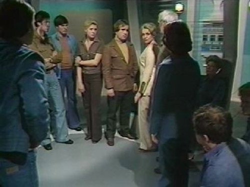 Doctor Who Season 11 Episode 10 - Invasion of the Dinosaurs (6)