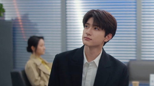 Everyone Loves Me Season 1 Episode 12 - Fight For the Girl I Love