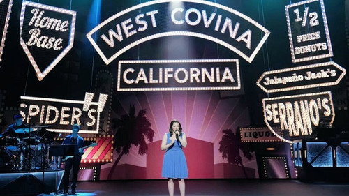 Crazy Ex-Girlfriend Season 4 Episode 18 - Yes, It's Really Us Singing: The Crazy Ex-Girlfriend Concert Special!
