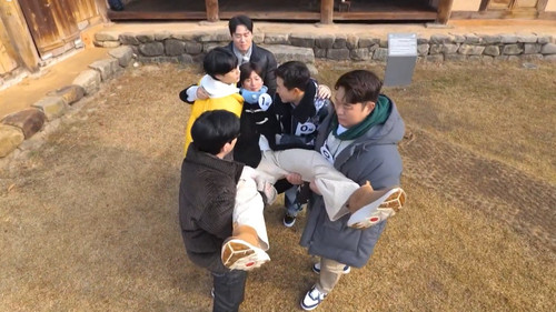 Hoon-Min War (3) / Lunar New Year Special 'Age is Just a Number of Rice Cake Soup' (1) still