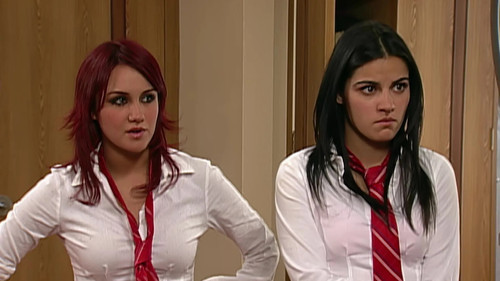 Celina está embarazada still