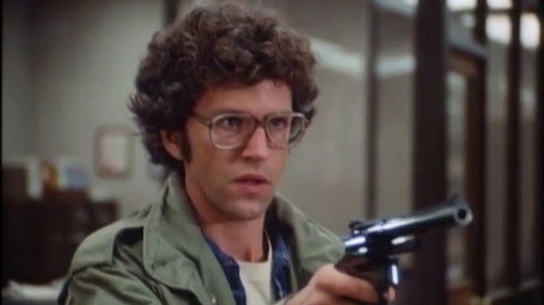 Lou Grant Season 1 Episode 2 - Hostages