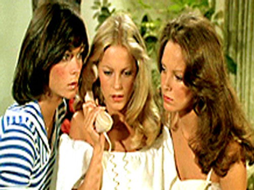 Charlie's Angels Season 2 Episode 2 - Angels in Paradise (2)