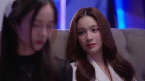 Dangerous Queen Season 1 Episode 1 - Poisonous Love