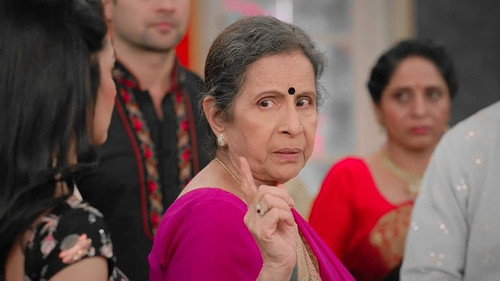 Dnyaneshwari exposes Virat still