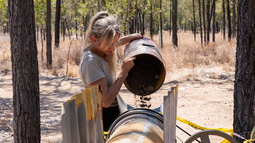 Gem Hunters Down Under Season 3 Episode 4 - Mega Machinery Meltdown