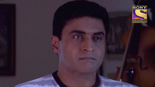Kuch Toh Log Kahenge Season 1 Episode 22 - Nidhi Goes to Meet Dr. Ashutosh