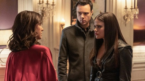 Charmed Season 2 Episode 7 - Past Is Present