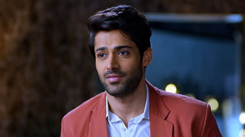 Yuvika Accompanies Roohi still