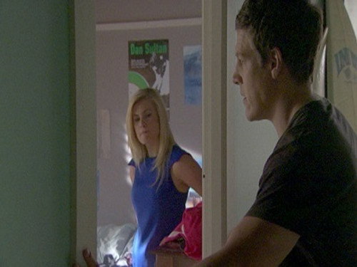 Episode 6072 still