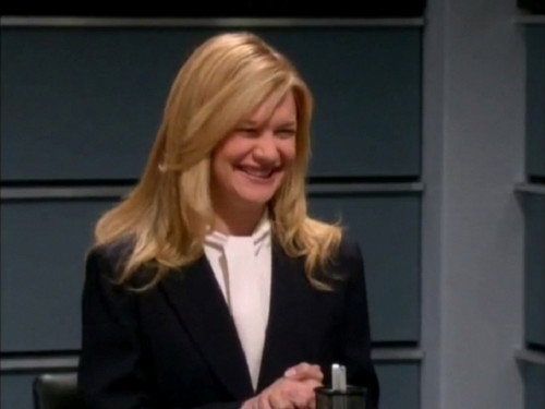 Whoopi Season 1 Episode 20 - Identity Crisis (a.k.a. Identity Theft)