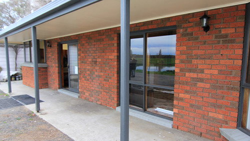 Selling Houses Australia Season 10 Episode 3 - Bass, Vic