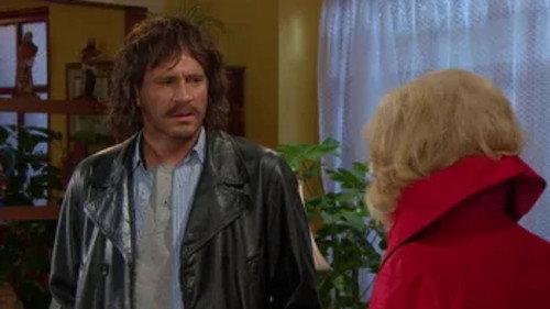 Una familia con suerte Season 1 Episode 3 - Episode 3