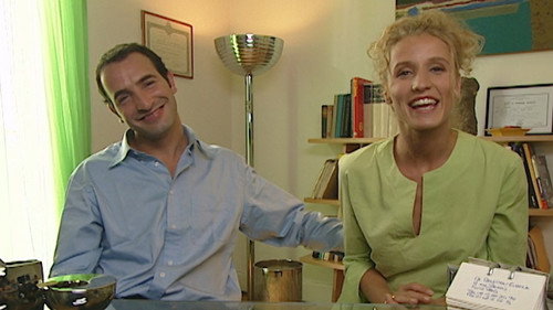 Chez le chirurgien esthétique still