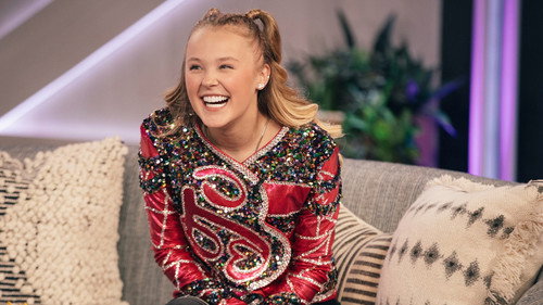 The Kelly Clarkson Show Season 3 Episode 17 - Stanley Tucci, JoJo Siwa, Cristo Fernandez, Chris Young