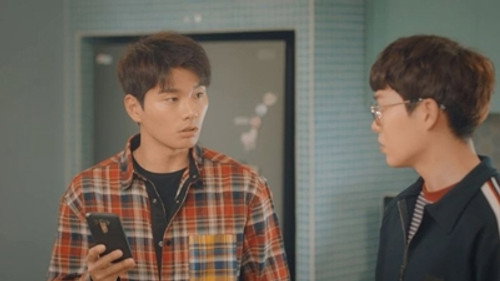 Welcome to Waikiki Season 1 Episode 4 - The Opportunity of a Lifetime