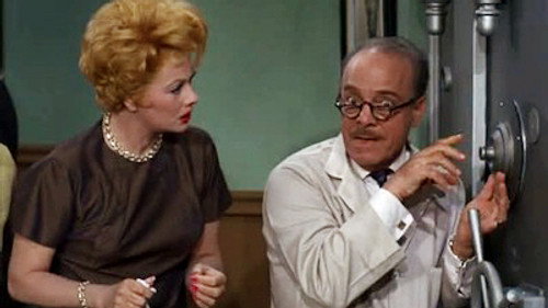 The Lucy Show Season 2 Episode 5 - Lucy and the Safe Cracker