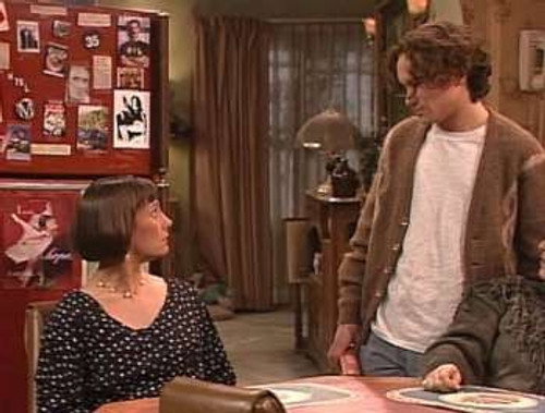 Roseanne Season 6 Episode 20 - Past Imperfect