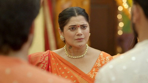 E1360. Varun Turns Down Pushpa's Wish still