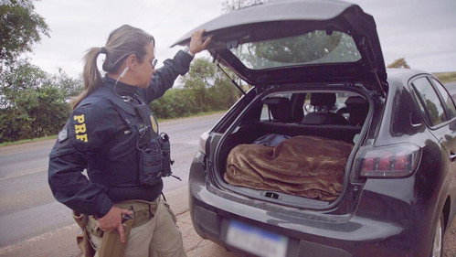 Border Control: Brazil Season 3 Episode 1 - Episode 1