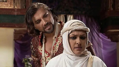 Ruqaiya plots against Jalal still
