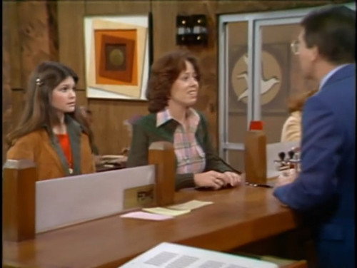 One Day at a Time Season 3 Episode 20 - Take the Money