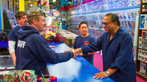 Comic Book Men Season 4 Episode 14 - Falcon for Sale