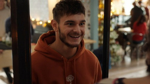 Episode 1333 still