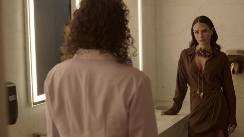 Neon Season 1 Episode 5 - Corillo