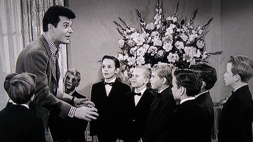 The Beverly Hillbillies Season 2 Episode 36 - Jethro's Graduation