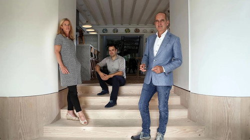 Grand Designs Season 17 Episode 2 - Horsham: Fun House