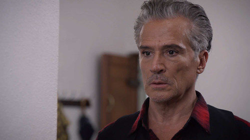 ¿Qué le pasa a mi familia? Season 1 Episode 9 - Episode 9