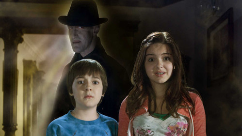 R. L. Stine's The Haunting Hour Season 1 Episode 11 - Fear Never Knocks