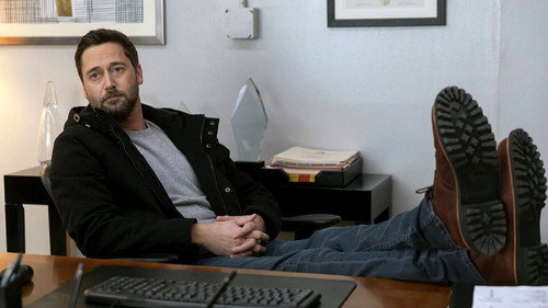 New Amsterdam Season 4 Episode 15 - Two Doors
