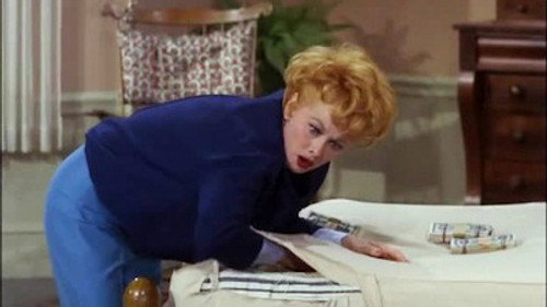 The Lucy Show Season 3 Episode 5 - Lucy and the Great Bank Robbery