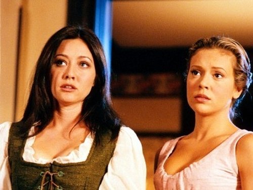 Charmed Season 3 Episode 4 - All Halliwell's Eve