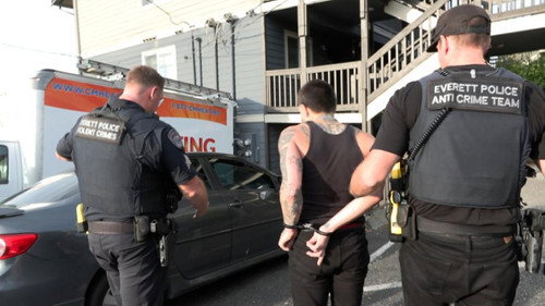 On Patrol: Live Season 2 Episode 87 - Suspect on Roof