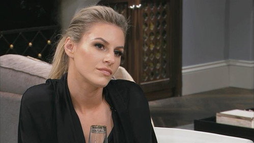 Kocktails With Khloé Season 1 Episode 2 - Bottoms Up!