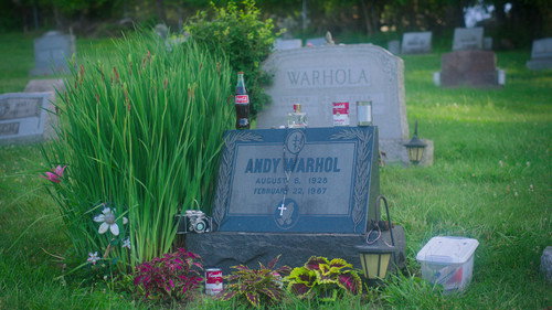 The Andy Warhol Diaries Season 1 Episode 6 - Loving the Alien