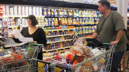 Extreme Couponing Season 1 Episode 7 - Amber & Tammilee