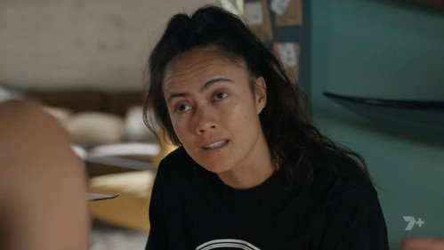 Episode 8433 still