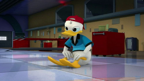 Mickey and the Roadster Racers Season 1 Episode 33 - Donald’s Garage