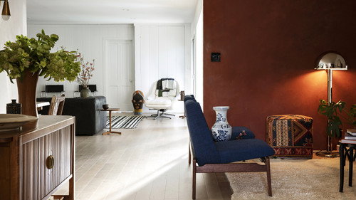 Capturing Home Season 1 Episode 6 - Midcentury Makeover