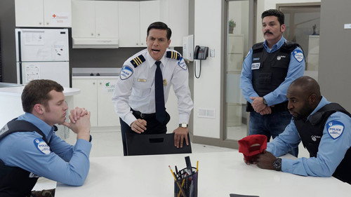 19-2 Season 3 Episode 5 - Protest Pants