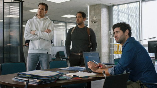 Episode 1555 still