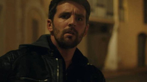 Episode 817 still