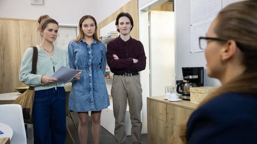 Episode 190 still